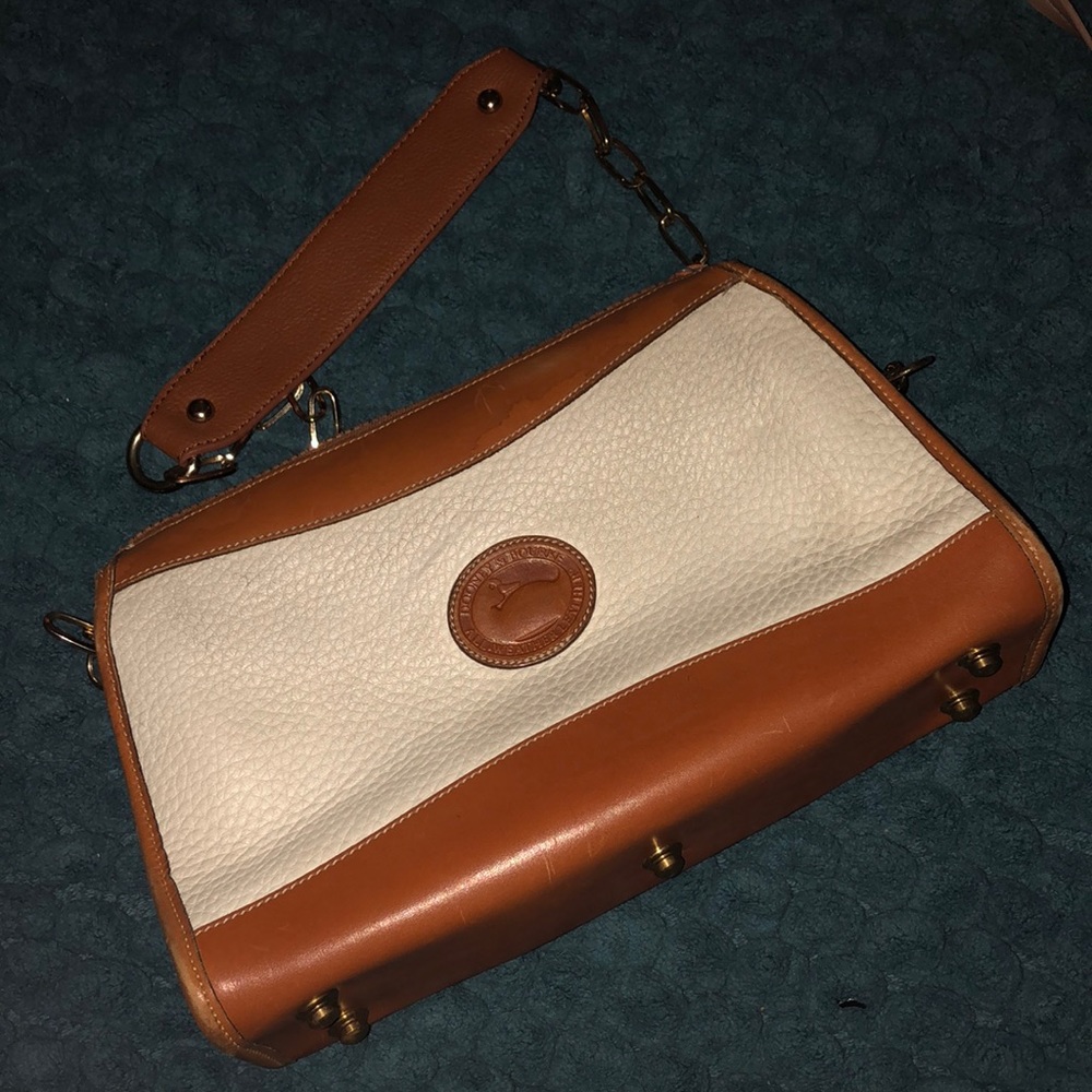Vintage Dooney& Bourke Clutch/shoulder bag